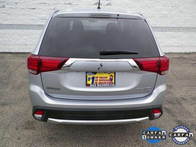 2016 Mitsubishi Outlander SE 4dr SUV